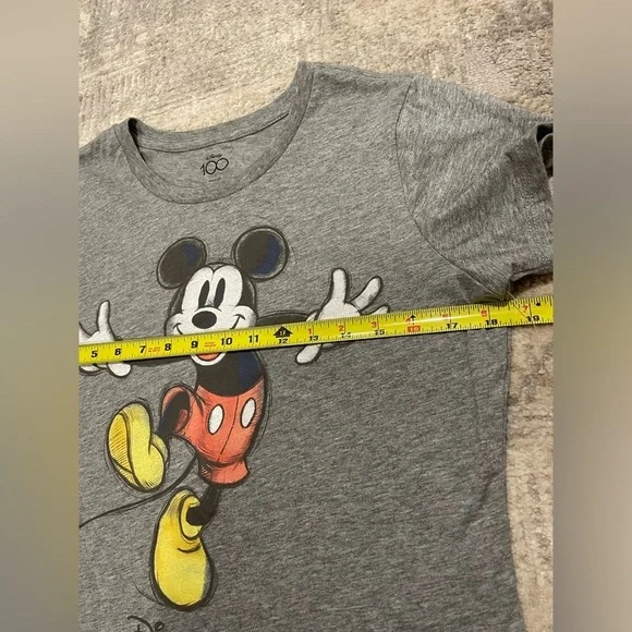 Disney 100 Gray Mickey Mouse Short Sleeve T-Shirt Women’s Size Medium NWOT - Picture 6 of 6